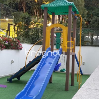 Apartamento com 68m², 2 quartos (sendo 1 suíte), 2 garagens, no bairro Itacorubi em Florianópolis