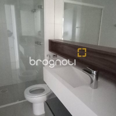 Apartamento com 68m², 2 quartos (sendo 1 suíte), 2 garagens, no bairro Itacorubi em Florianópolis