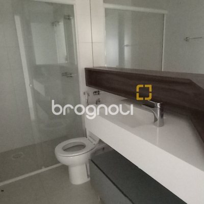 Apartamento com 68m², 2 quartos (sendo 1 suíte), 2 garagens, no bairro Itacorubi em Florianópolis