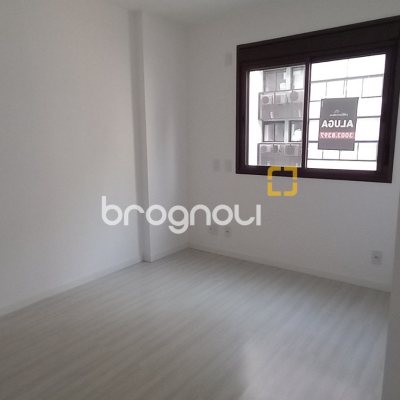 Apartamento com 68m², 2 quartos (sendo 1 suíte), 2 garagens, no bairro Itacorubi em Florianópolis
