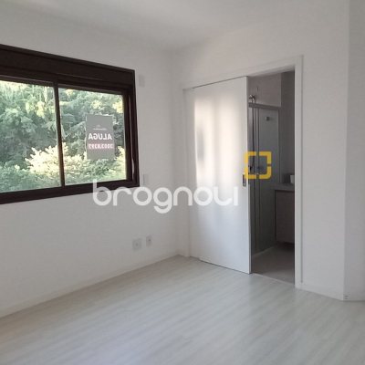 Apartamento com 68m², 2 quartos (sendo 1 suíte), 2 garagens, no bairro Itacorubi em Florianópolis