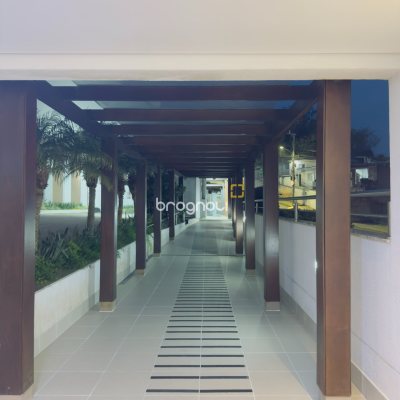 Apartamento com 68m², 2 quartos (sendo 1 suíte), 1 garagem, no bairro Capoeiras em Florianópolis