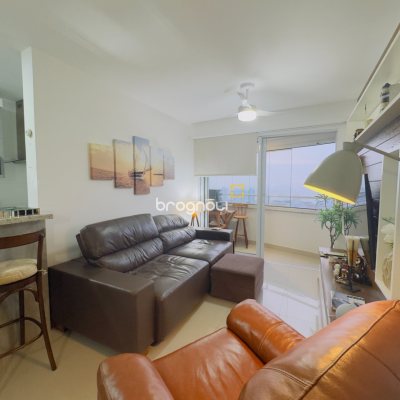 Apartamento com 68m², 2 quartos (sendo 1 suíte), 1 garagem, no bairro Capoeiras em Florianópolis
