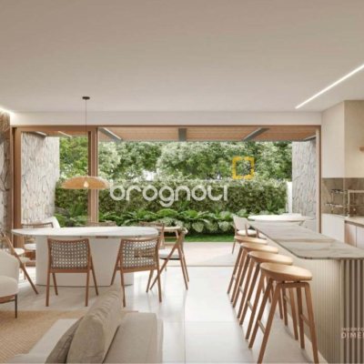 Casa com 145m², 2 quartos (sendo 2 suítes), 2 garagens, no bairro Lagoa da Conceição em Florianópolis