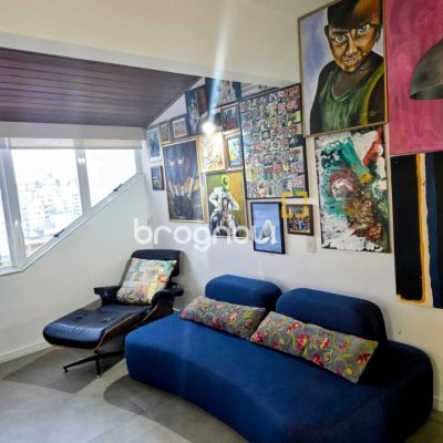 Cobertura com 131m², 2 quartos (sendo 1 suíte), 2 garagens, no bairro Centro em Florianópolis