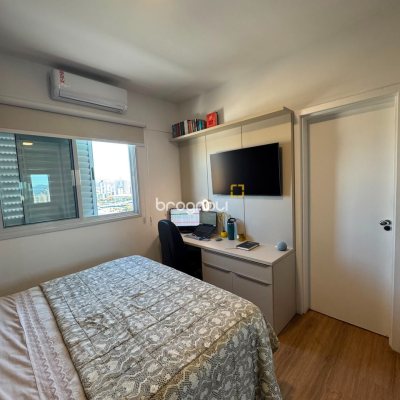 Apartamento com 71m², 2 quartos (sendo 1 suíte), 1 garagem, no bairro Barreiros em São José