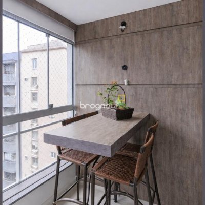 Apartamento com 64m², 2 quartos (sendo 1 suíte), 1 garagem, no bairro Estreito em Florianópolis