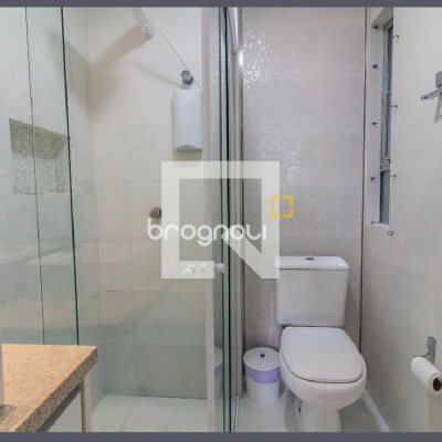Apartamento com 64m², 2 quartos (sendo 1 suíte), 1 garagem, no bairro Estreito em Florianópolis