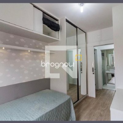 Apartamento com 64m², 2 quartos (sendo 1 suíte), 1 garagem, no bairro Estreito em Florianópolis
