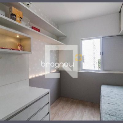 Apartamento com 64m², 2 quartos (sendo 1 suíte), 1 garagem, no bairro Estreito em Florianópolis