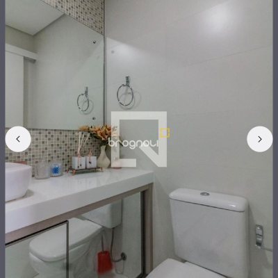 Apartamento com 64m², 2 quartos (sendo 1 suíte), 1 garagem, no bairro Estreito em Florianópolis