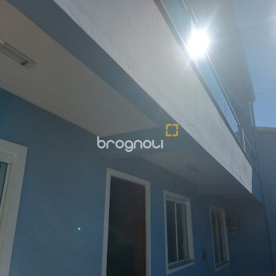 Casa com 109m², 4 quartos (sendo 2 suítes), 1 garagem, no bairro Agronômica em Florianópolis
