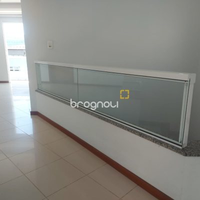 Casa com 109m², 4 quartos (sendo 2 suítes), 1 garagem, no bairro Agronômica em Florianópolis