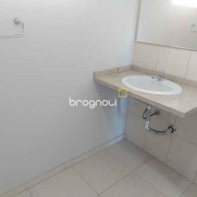 Casa com 109m², 4 quartos (sendo 2 suítes), 1 garagem, no bairro Agronômica em Florianópolis