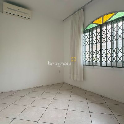 Casa com 143m², no bairro Ingleses em Florianópolis