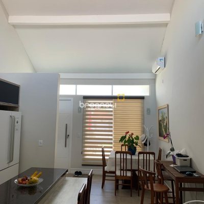Pousada / Hotel com 260m², 5 quartos (sendo 5 suítes), 5 garagens, no bairro Daniela em Florianópolis