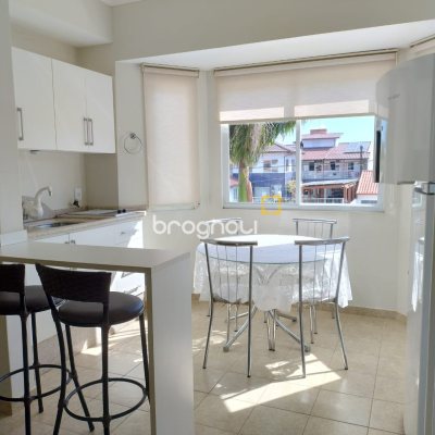Pousada / Hotel com 260m², 5 quartos (sendo 5 suítes), 5 garagens, no bairro Daniela em Florianópolis
