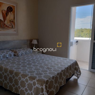 Pousada / Hotel com 260m², 5 quartos (sendo 5 suítes), 5 garagens, no bairro Daniela em Florianópolis
