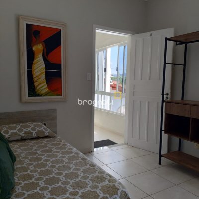 Pousada / Hotel com 260m², 5 quartos (sendo 5 suítes), 5 garagens, no bairro Daniela em Florianópolis