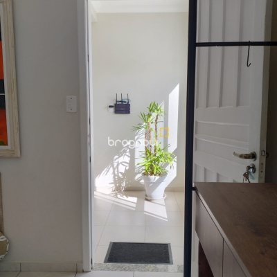 Pousada / Hotel com 260m², 5 quartos (sendo 5 suítes), 5 garagens, no bairro Daniela em Florianópolis
