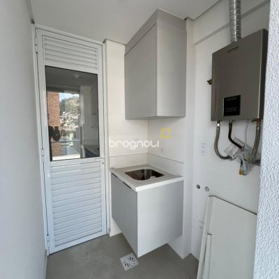 Studio com 39m², 1 quarto, 1 garagem, no bairro Centro em Florianópolis
