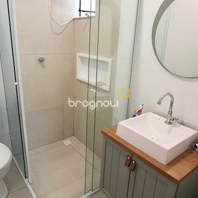 Apartamento com 70m², 2 quartos (sendo 1 suíte), 1 garagem, no bairro Ribeirão da Ilha em Florianópolis