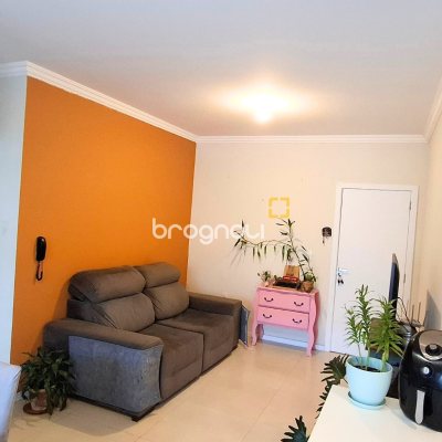 Apartamento com 70m², 2 quartos (sendo 1 suíte), 1 garagem, no bairro Ribeirão da Ilha em Florianópolis
