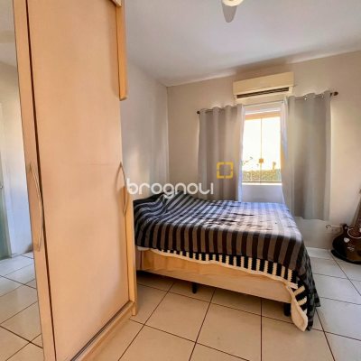 Casa com 224m², 3 quartos (sendo 3 suítes), 2 garagens, no bairro Rio Tavares em Florianópolis