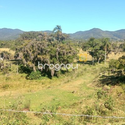 Terreno, no bairro Ratones em Florianópolis