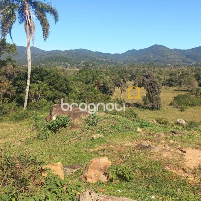 Terreno, no bairro Ratones em Florianópolis