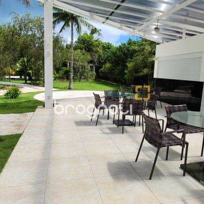 Apartamento com 117m², 2 quartos (sendo 2 suítes), 2 garagens, no bairro Canajurê em Florianópolis