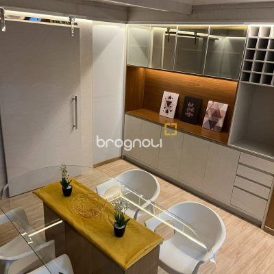 Casa com 303m², 2 quartos (sendo 1 suíte), 4 garagens, no bairro Lagoa da Conceição em Florianópolis