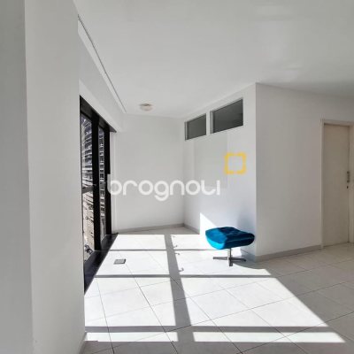 Sala com 32m², 1 garagem, no bairro Centro em Florianópolis