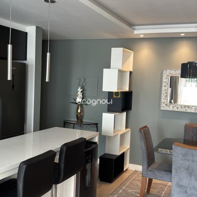 Apartamento com 70m², 2 quartos (sendo 1 suíte), 1 garagem, no bairro Capoeiras em Florianópolis