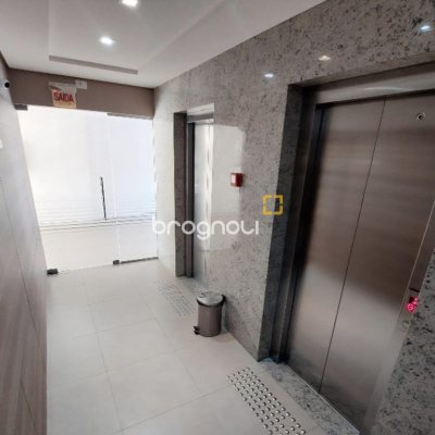 Apartamento com 70m², 2 quartos (sendo 1 suíte), 1 garagem, no bairro Capoeiras em Florianópolis