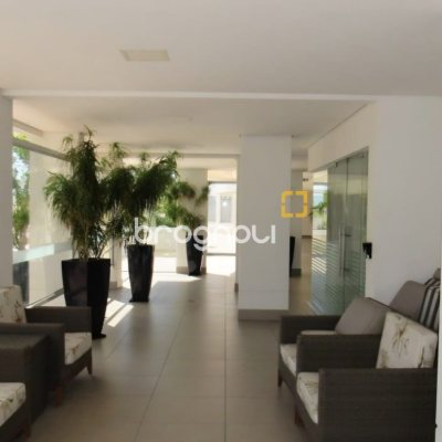 Apartamento com 70m², 2 quartos (sendo 1 suíte), 1 garagem, no bairro Capoeiras em Florianópolis