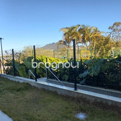 Apartamento com 120m², 2 quartos (sendo 2 suítes), 2 garagens, no bairro João Paulo em Florianópolis