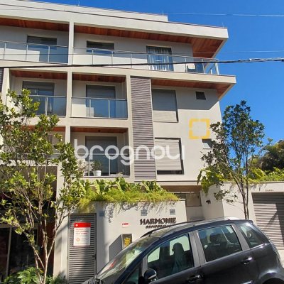 Apartamento com 120m², 2 quartos (sendo 2 suítes), 2 garagens, no bairro João Paulo em Florianópolis