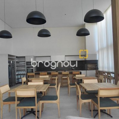 Apartamento com 120m², 2 quartos (sendo 2 suítes), 2 garagens, no bairro João Paulo em Florianópolis