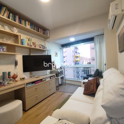 Apartamento com 57m², 2 quartos, 1 garagem, no bairro Itacorubi em Florianópolis