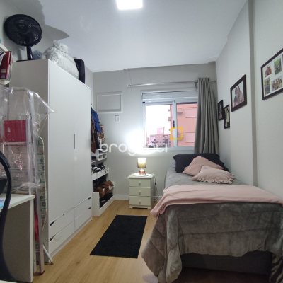 Apartamento com 57m², 2 quartos, 1 garagem, no bairro Itacorubi em Florianópolis