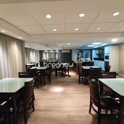Apartamento com 57m², 2 quartos, 1 garagem, no bairro Itacorubi em Florianópolis