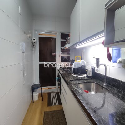 Apartamento com 57m², 2 quartos, 1 garagem, no bairro Itacorubi em Florianópolis