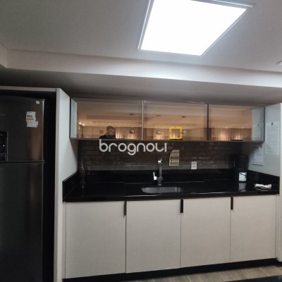 Apartamento com 57m², 2 quartos, 1 garagem, no bairro Itacorubi em Florianópolis