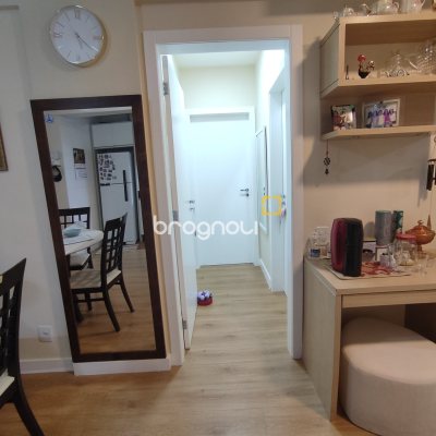 Apartamento com 57m², 2 quartos, 1 garagem, no bairro Itacorubi em Florianópolis