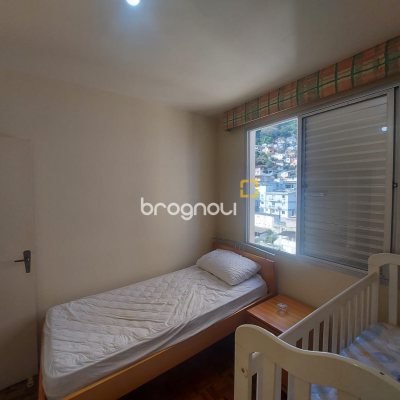 Apartamento com 84m², 3 quartos (sendo 1 suíte), no bairro Centro em Florianópolis