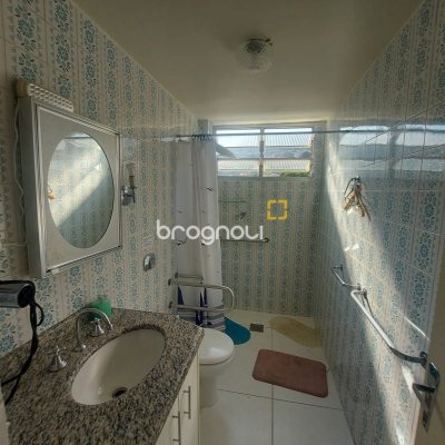 Apartamento com 84m², 3 quartos (sendo 1 suíte), no bairro Centro em Florianópolis