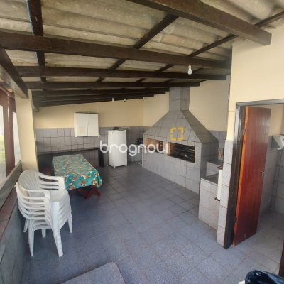 Apartamento com 84m², 3 quartos (sendo 1 suíte), no bairro Centro em Florianópolis