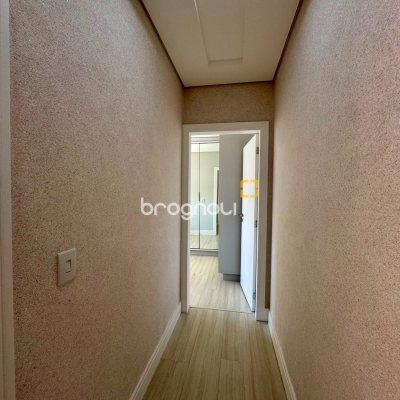 Casa de Condomínio com 221m², 3 quartos (sendo 1 suíte), 3 garagens, no bairro Praia de Fora em Palhoça