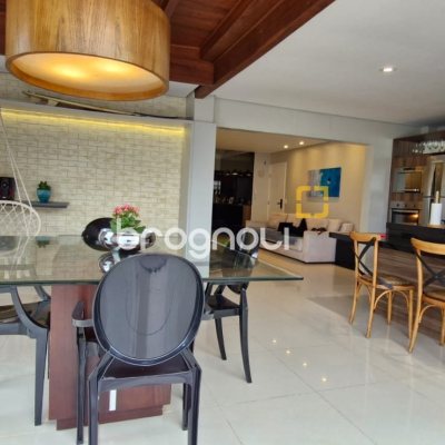 Cobertura com 263m², 4 quartos (sendo 2 suítes), 2 garagens, no bairro Ingleses em Florianópolis
